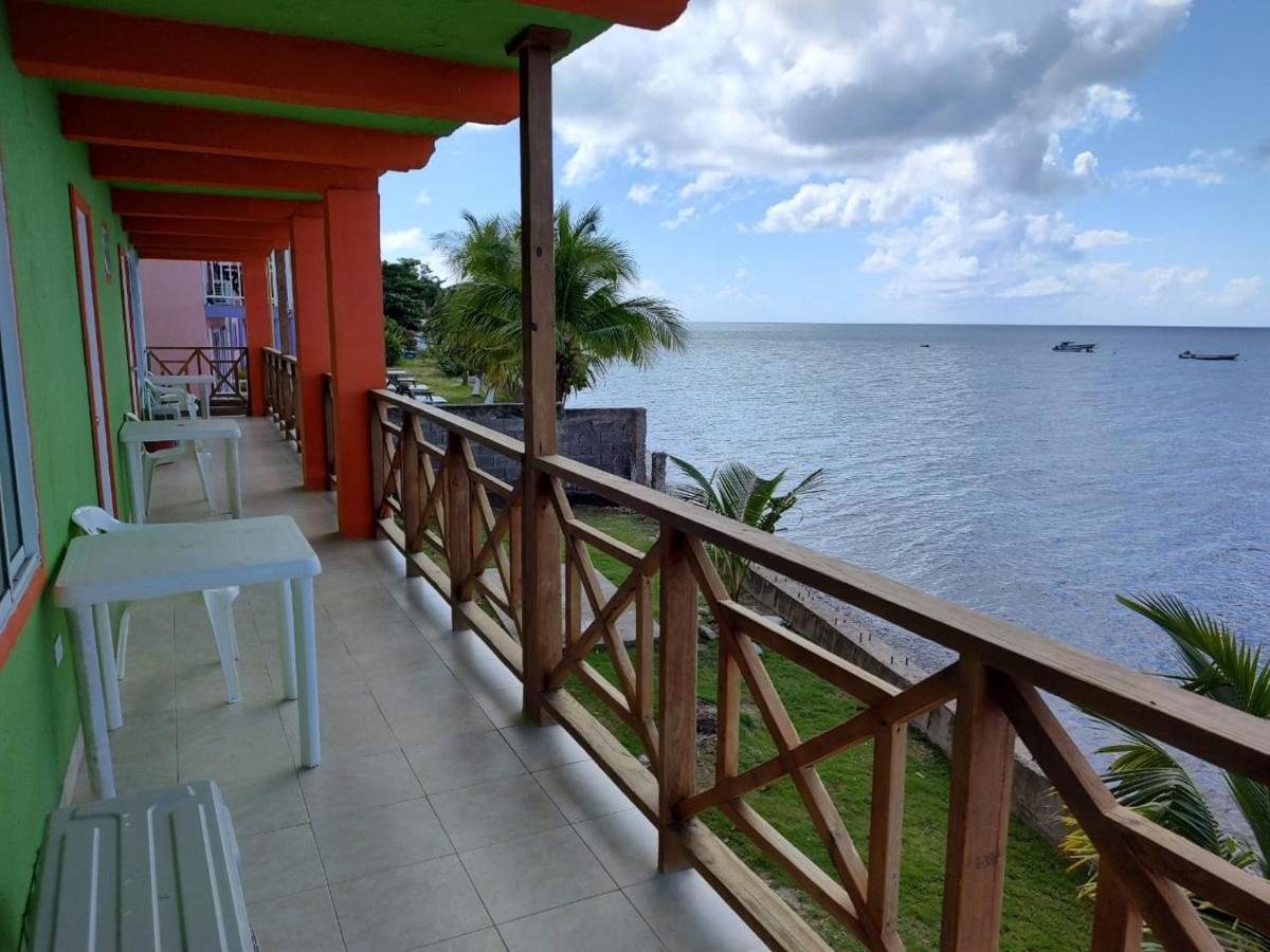 Cabanas Mister Mac Fresh Water Bay ภายนอก รูปภาพ