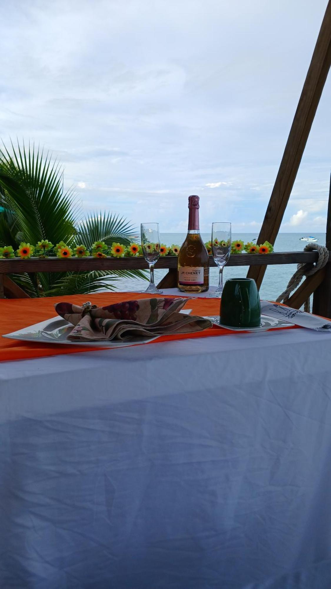 Cabanas Mister Mac Fresh Water Bay ภายนอก รูปภาพ